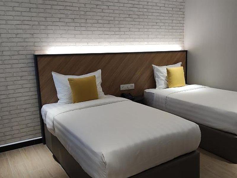 Hotel 99 Seri Kembangan Serdang Eksteriør bilde